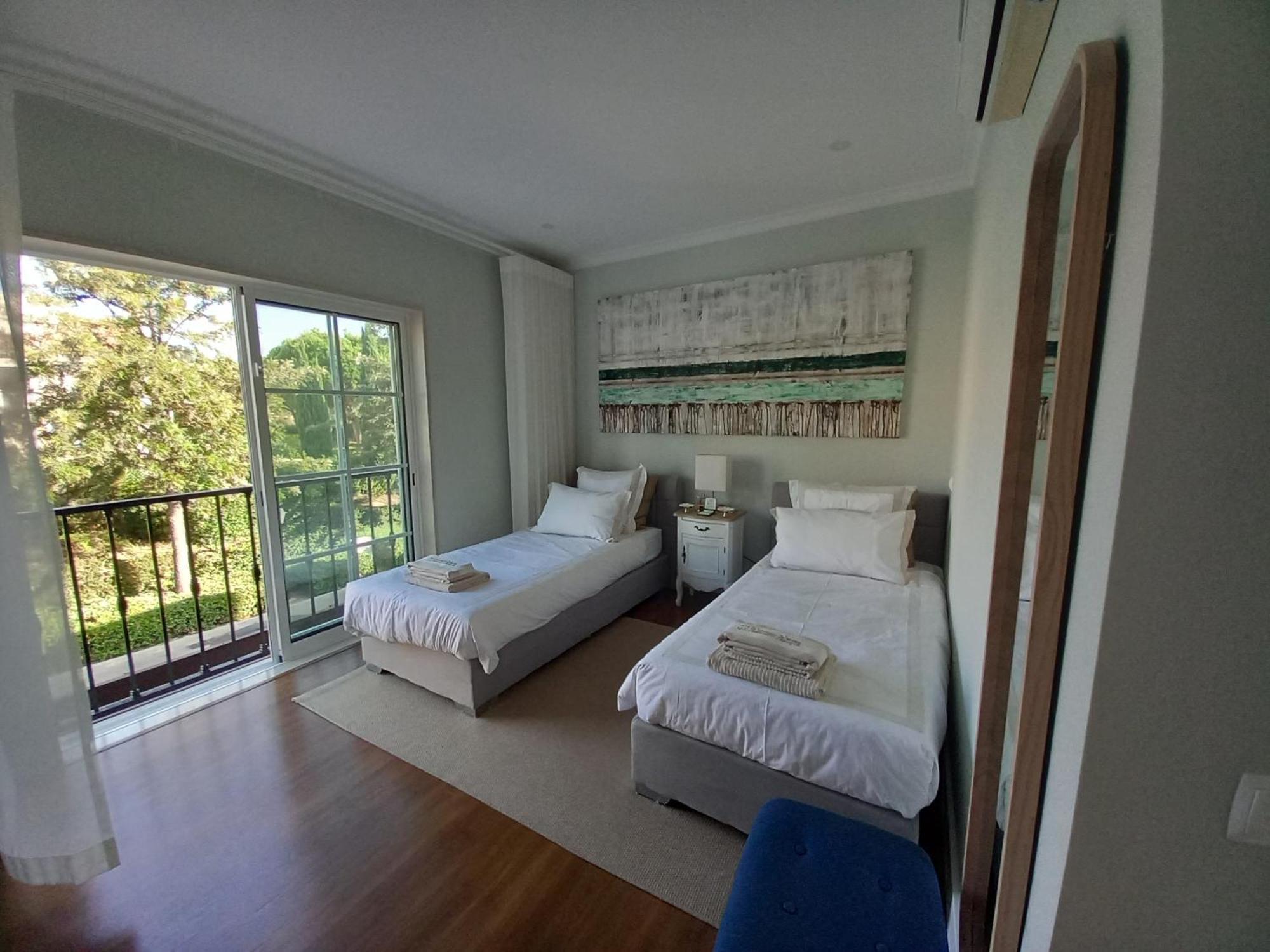 Luxury Apartment With Communal Pool And Terrace Quarteira Exteriér fotografie